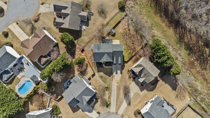 5 Beds 2.5 Baths